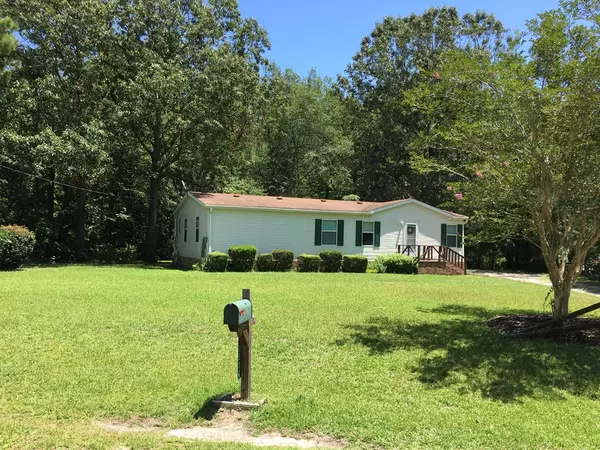 Manning, SC 29102,1501 BEAVER DR