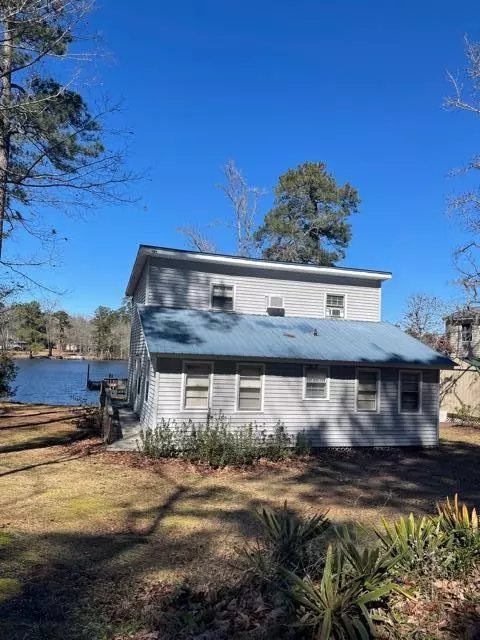 1892 Stukes Road, Manning, SC 29102