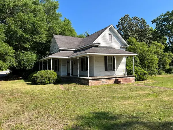 119 Davis St, Bishopville, SC 29010