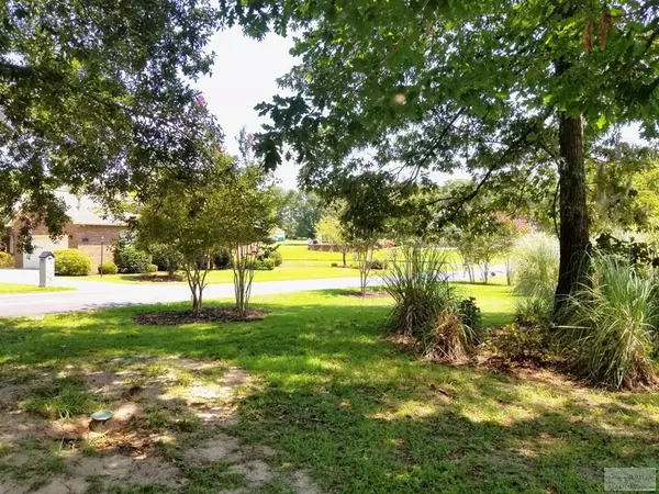 Manning, SC 29102,254 Ridge Lake Dr