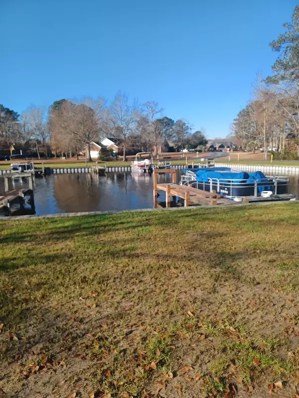 Manning, SC 29102,N/A Ridge Lake Boat Slip 2