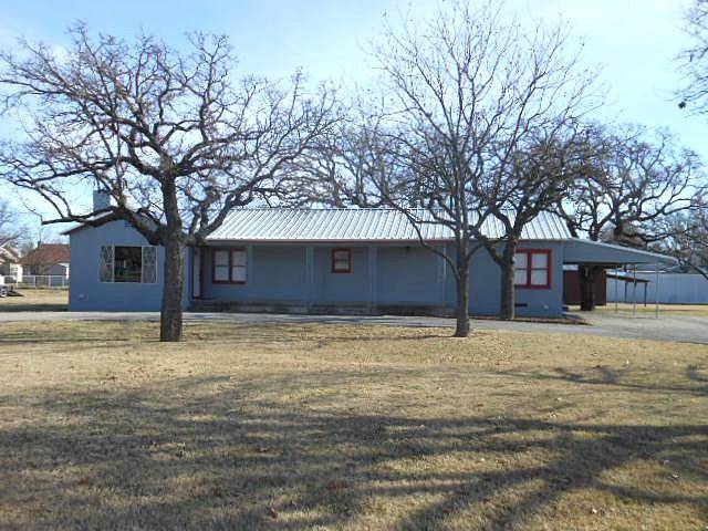 600 S Walnut Street, Eastland, TX 76448