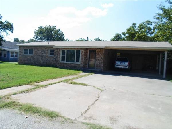 105 E Plummer, Eastland, TX 76448