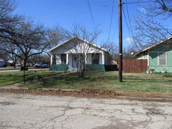 300 N Dixie, Eastland, TX 76448