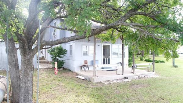 214 Island Drive, Eastland, TX 76448