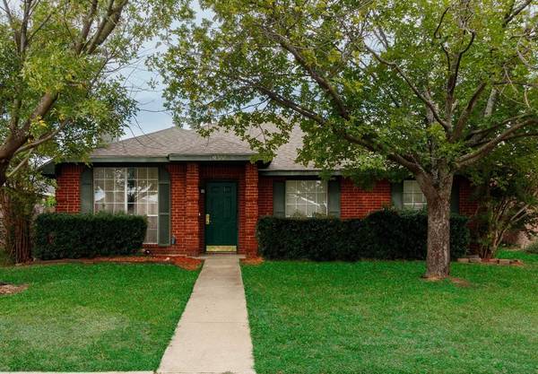 2855 Saint Johns Avenue,  Lancaster,  TX 75146