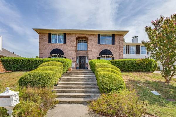 328 Harbor Landing Drive, Rockwall, TX 75032