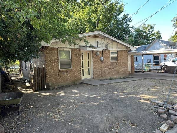 Bowie, TX 76230,707 Raymond Street