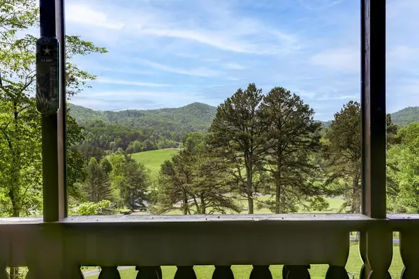 Hayesville, NC 28904,225 Richards Cove Drive