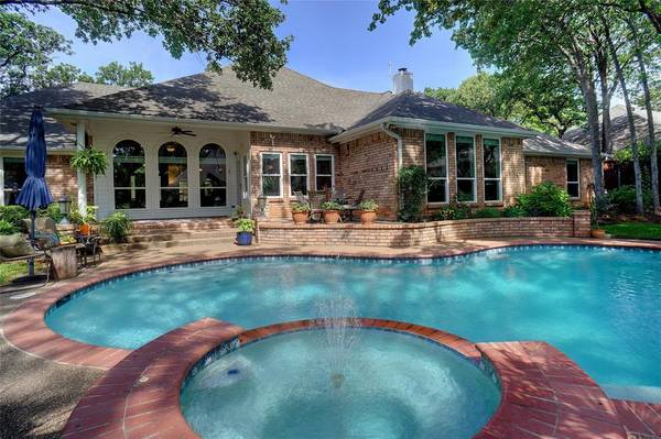 8312 Thornhaven Court, North Richland Hills, TX 76182