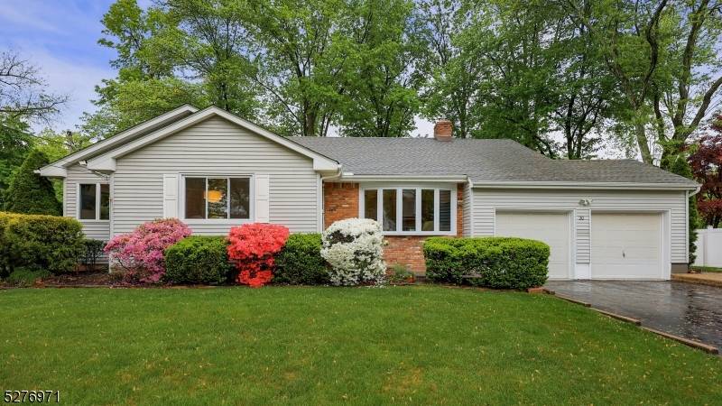 20 Sandy Hill Rd, Westfield Town, NJ 07090