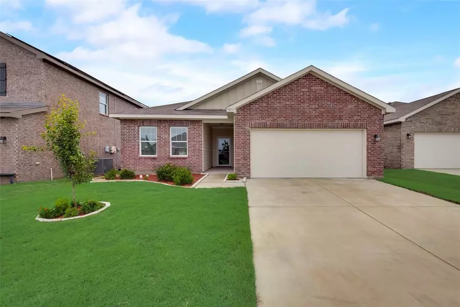 10357 Jameson Lane, Fort Worth, TX 76036