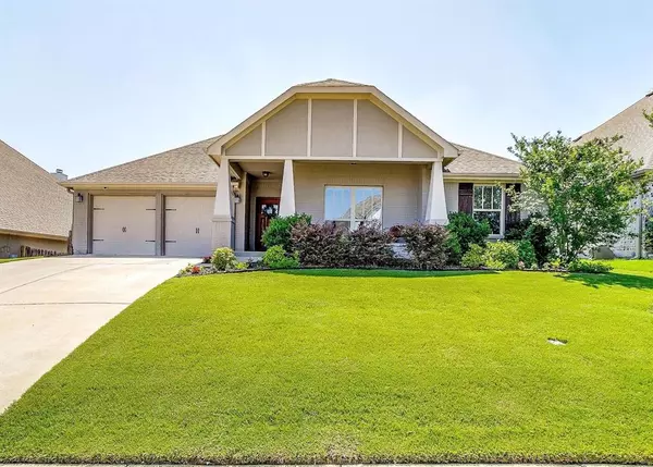 9025 Inwood Street,  Benbrook,  TX 76126