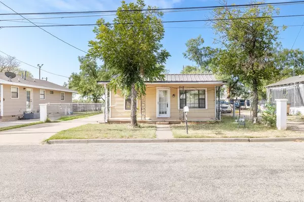 San Angelo, TX 76903,313 W Ave W