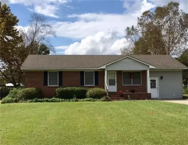 1014 Welsh Poppy Circle, Manning, SC 29102