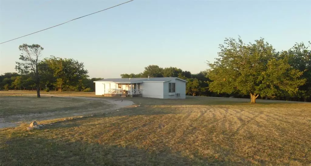 108 N Skyline Court, Cresson, TX 76035