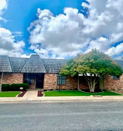 2611 Palo Duro Dr, San Angelo, TX 76904