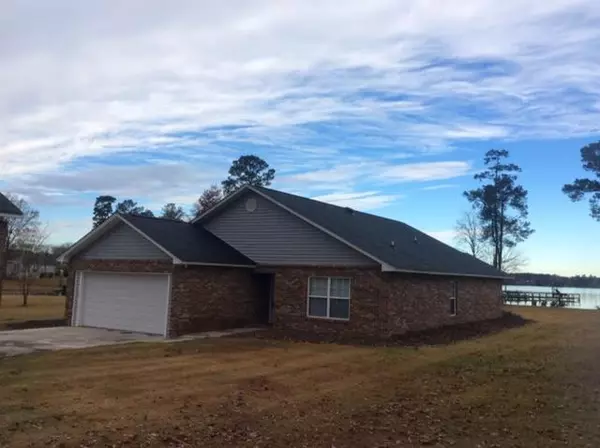 1088 Shore Drive, Manning, SC 29102