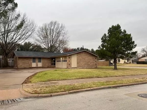 3717 Cranston Court E, Irving, TX 75062