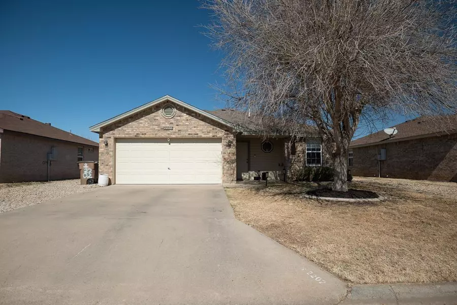 2202 1st Atlas St, San Angelo, TX 76905