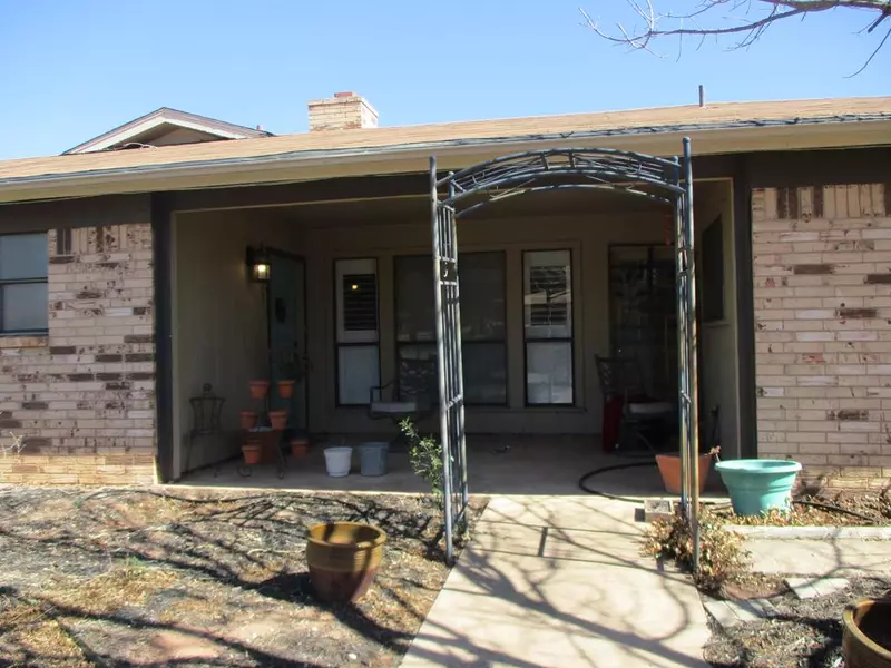 3727 High Meadow Dr, San Angelo, TX 76904