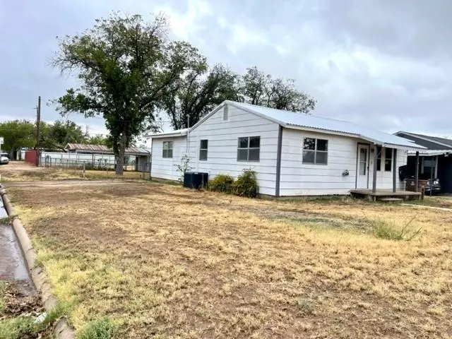 1327 Culberson St, San Angelo, TX 76903