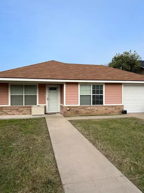 415 N Adams St, San Angelo, TX 76901