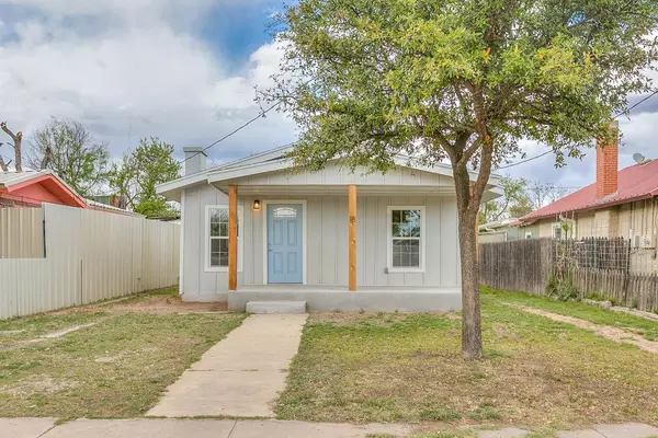 San Angelo, TX 76903,18 E Ave H