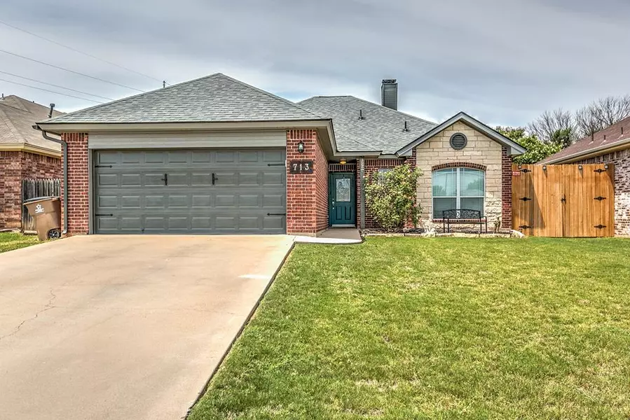 713 Wicklow Court, San Angelo, TX 76901