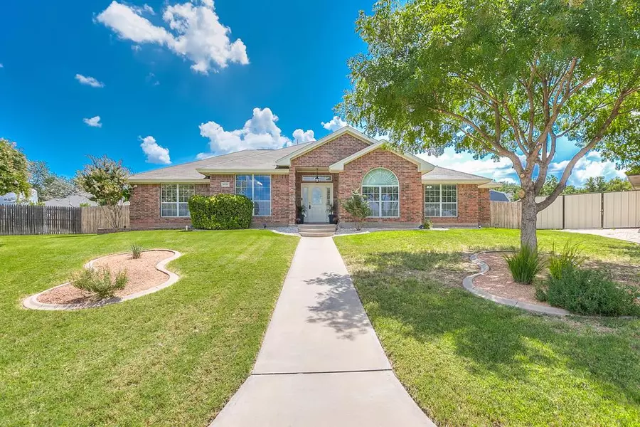 4910 Royal Oak Ct, San Angelo, TX 76904