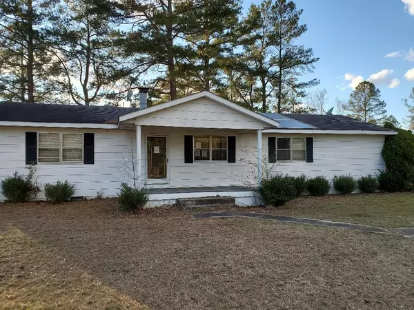 75 Hillcrest Circle, Bishopville, SC 29010