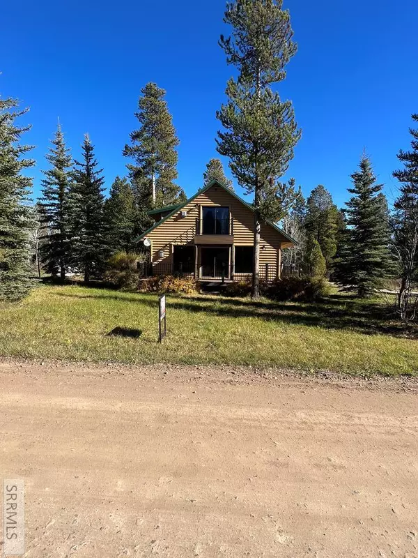 4001 Otter Trail, Island Park, ID 83429