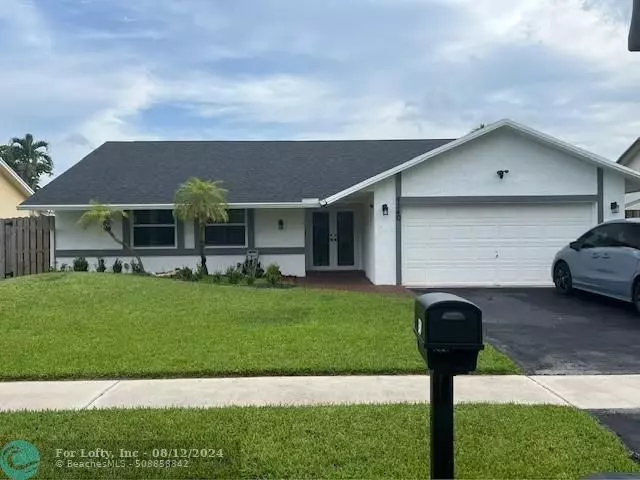 9540 NW 32nd Ct, Sunrise, FL 33351