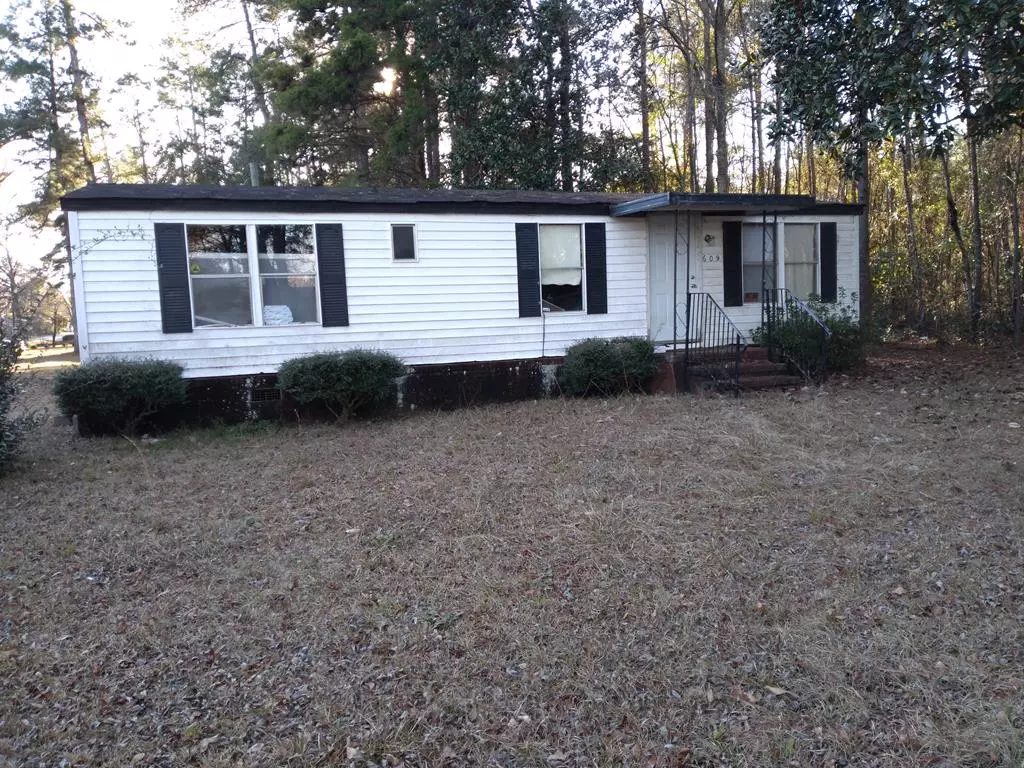 Holly Hill, SC 29059,609 Cavon Street