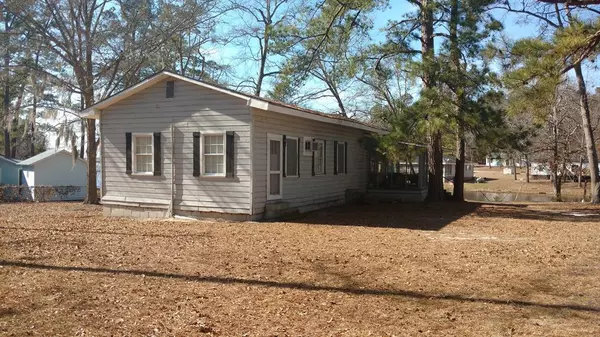 1519 Kenwood Rd, Manning, SC 29102