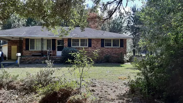 6198 Moses Dingle Road, Manning, SC 29102