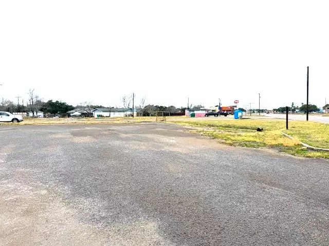 Aransas Pass, TX 78336,525 W Cleveland