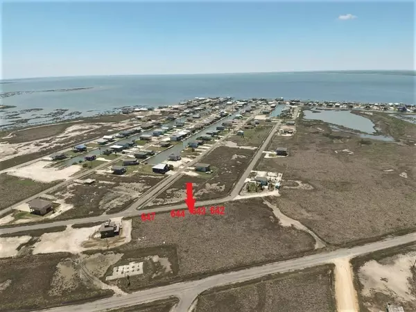 643 NORTHWEST DR., Rockport(holiday Beach), TX 78382