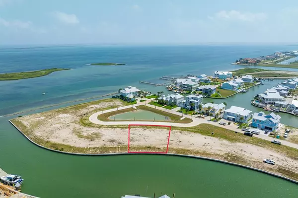 1018 North Isle Drive, Rockport, TX 78382