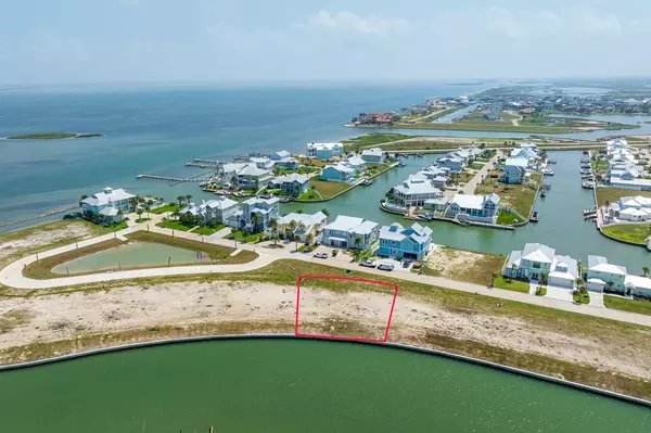 1026 North Isle Drive, Rockport, TX 78382