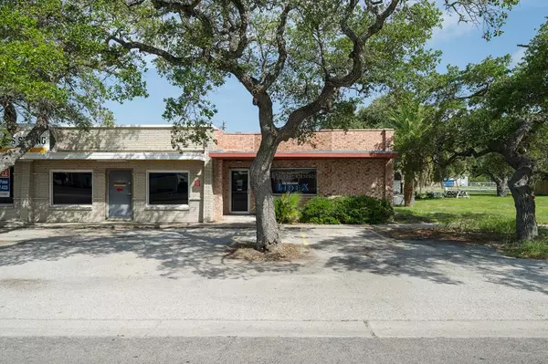 346 S Houston, Aransas Pass, TX 78336