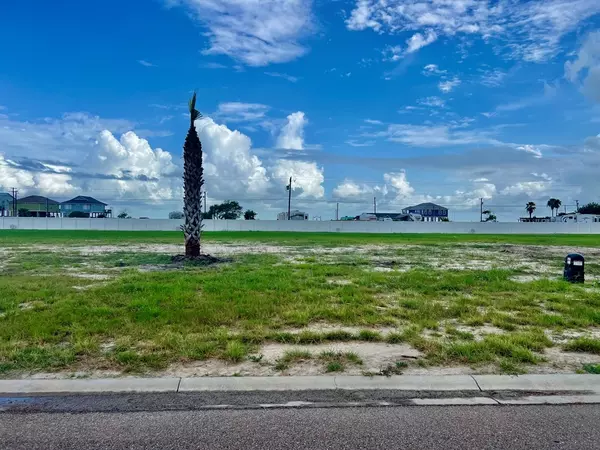 Rockport, TX 78382,138 TIKI DR