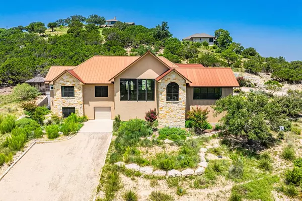 Kerrville, TX 78028,230 -- Waggoman Dr