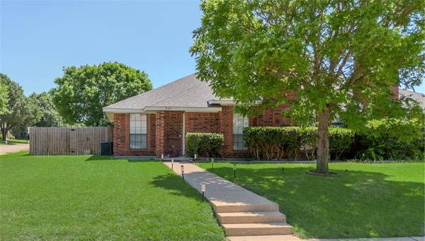 514 Amber Lane, Desoto, TX 75115