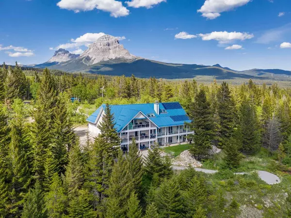 2565 TECUMSEH RD, Crowsnest Pass, AB T0K 0M0