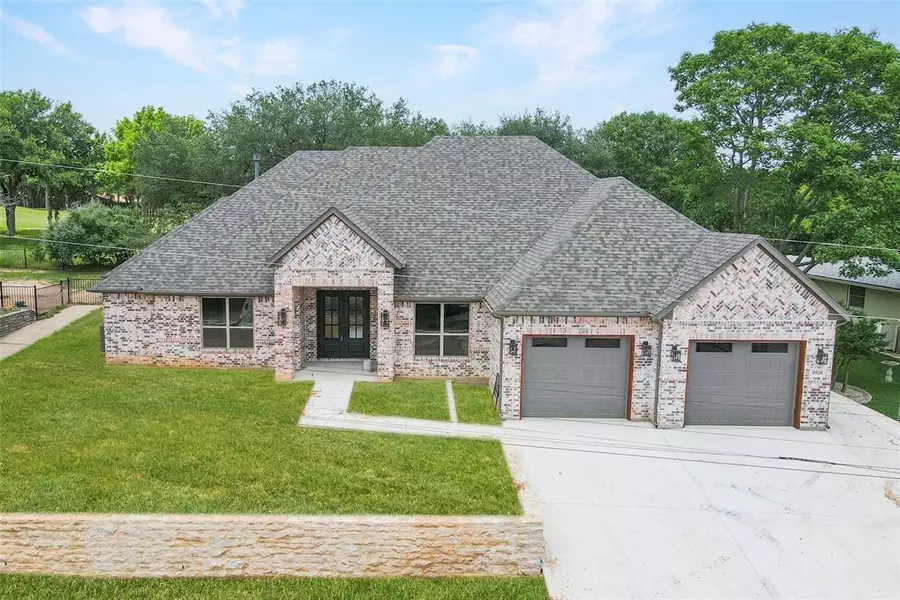 4926 Viejo Court, Granbury, TX 76049