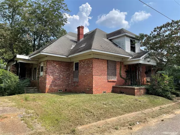 Marshall, TX 75670,1014 Mahone Street