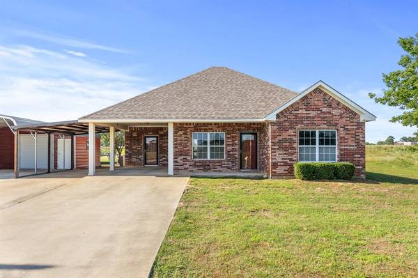 101 County Road 2215,  Pittsburg,  TX 75686