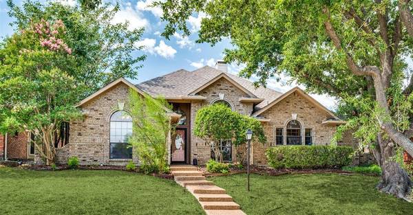 1312 Royal Palm Lane, Carrollton, TX 75007