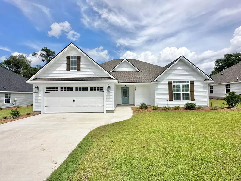 3945 Landings Circle, Hahira, GA 31632